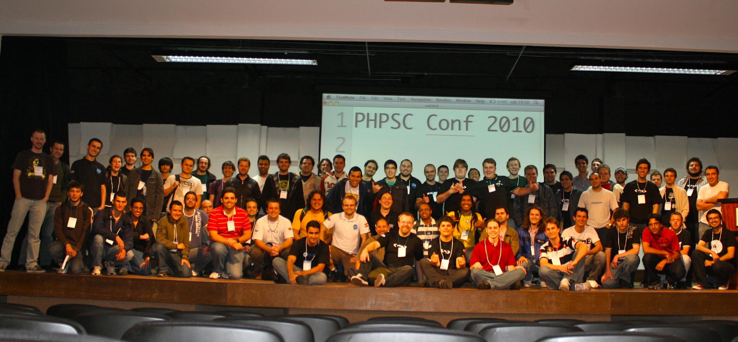 Foto dos participantes do PHPSC Conference 2010 na Sociesc em Joinville